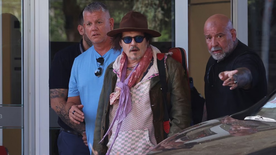 JOHNNY DEPP LLEGÓ A LA ARGENTINA: SUS PRIMERAS FOTOS EN EL PAÍS